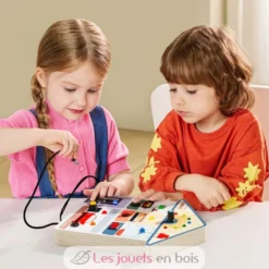 Busy Board Maison avec interrupteurs - Bois et plastique - Topbright