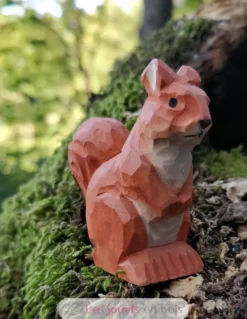 Figurine écureuil roux en bois marron - Wudimals