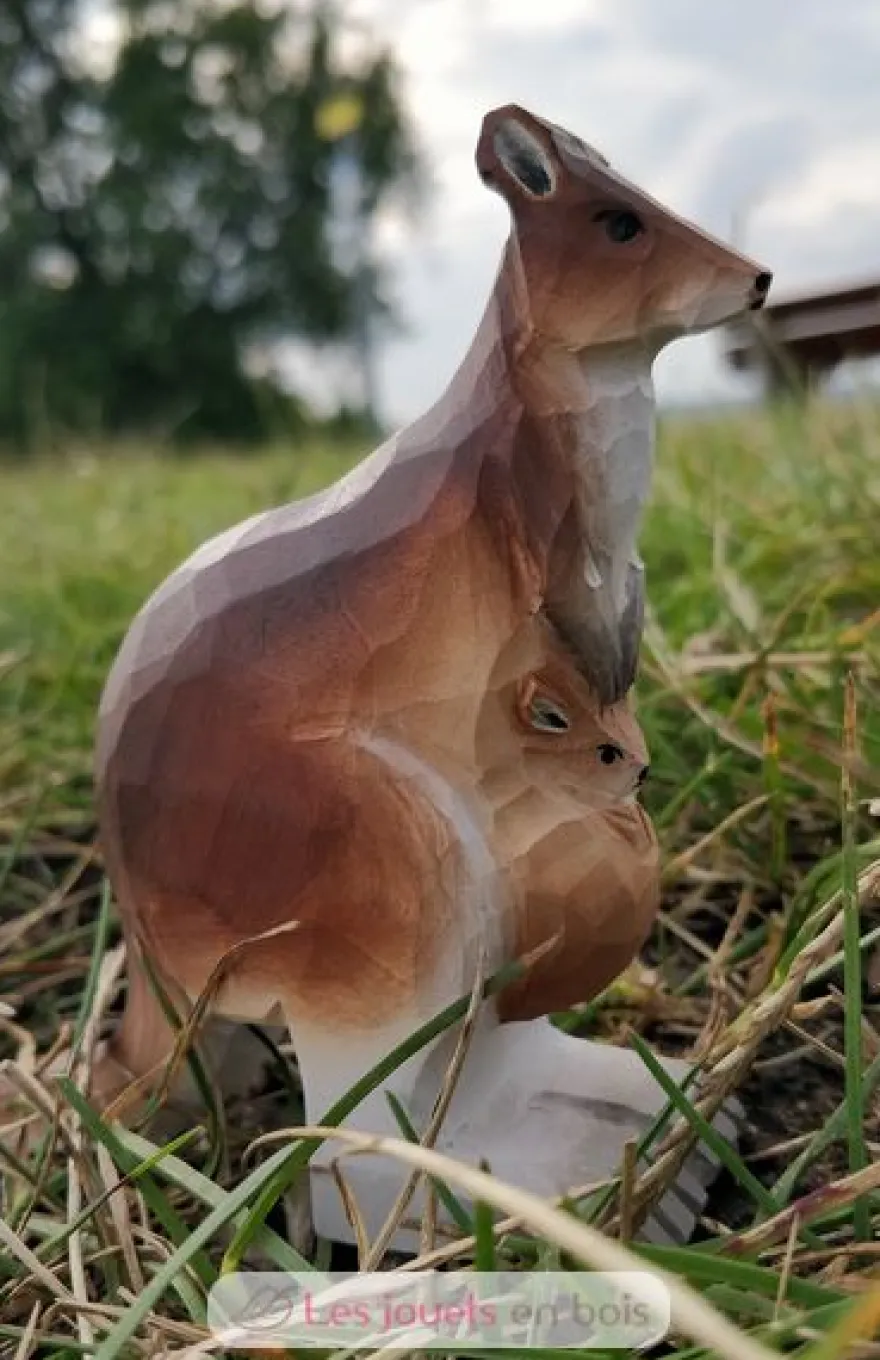 Figurine Kangourou en bois, noir - Wudimals