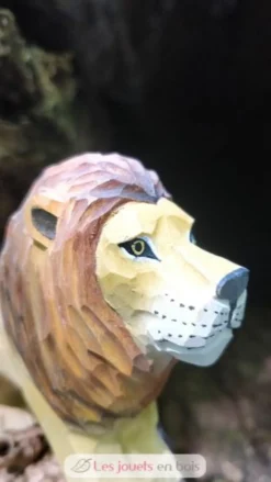 Figurine Lion en bois, beige marron - Wudimals