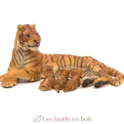 Figurine Tigresse couchée allaitant marron - Papo