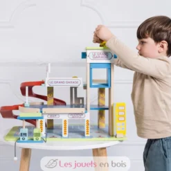 Le Grand Garage - Le Toy Van