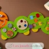 Panneau d'activités mural Chenille - Viga Toys