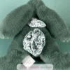 Peluche lapin vert sauge 25 cm - Doudou et Compagnie