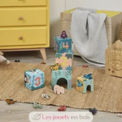 Pyramide en carton et figurines en bois Les Animaux - Janod