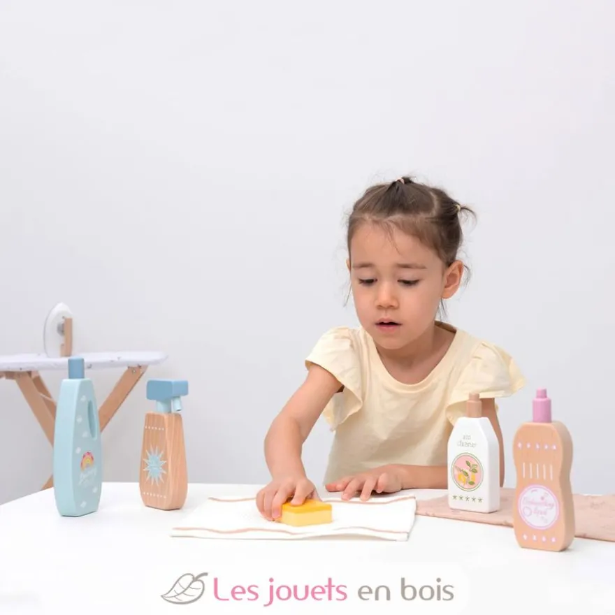 Set de produits ménagers en bois - New Classic Toys
