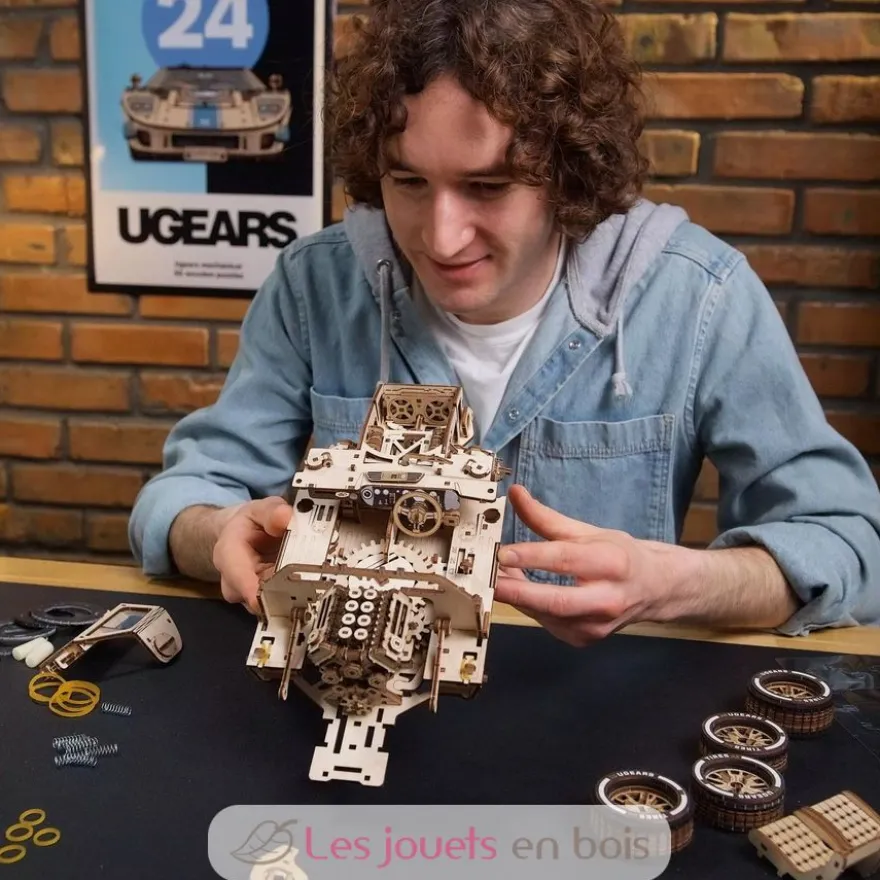 UGT-24 Voiture d'Endurance - Puzzle 3D mécanique en bois - Ugears