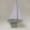 Voilier Le Beajour vert d'eau 40cm - Maison Tirot